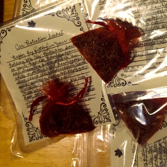 Car Protection Spell Kit Herbs Crystals - Picture 2 of 2